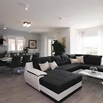 Pet Friendly In Tatil Evi Sukošan